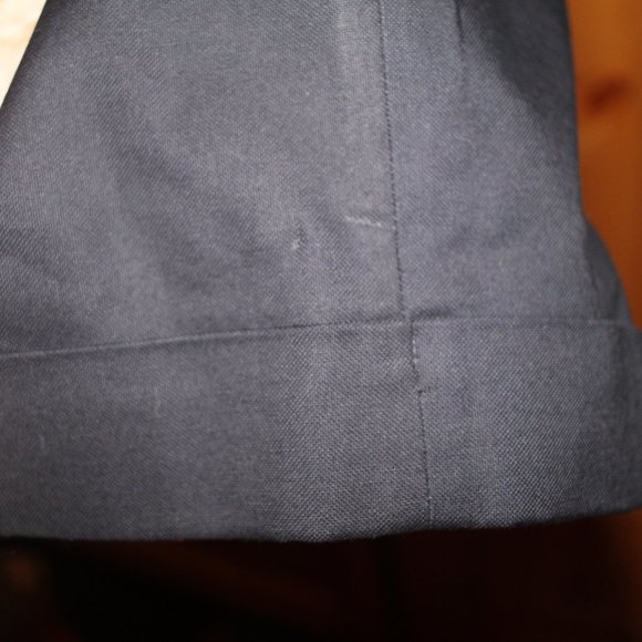 Charter Club Alison Fit Cropped Pant Button Hem NWT Navy Size 10 - Picture 7 of 13